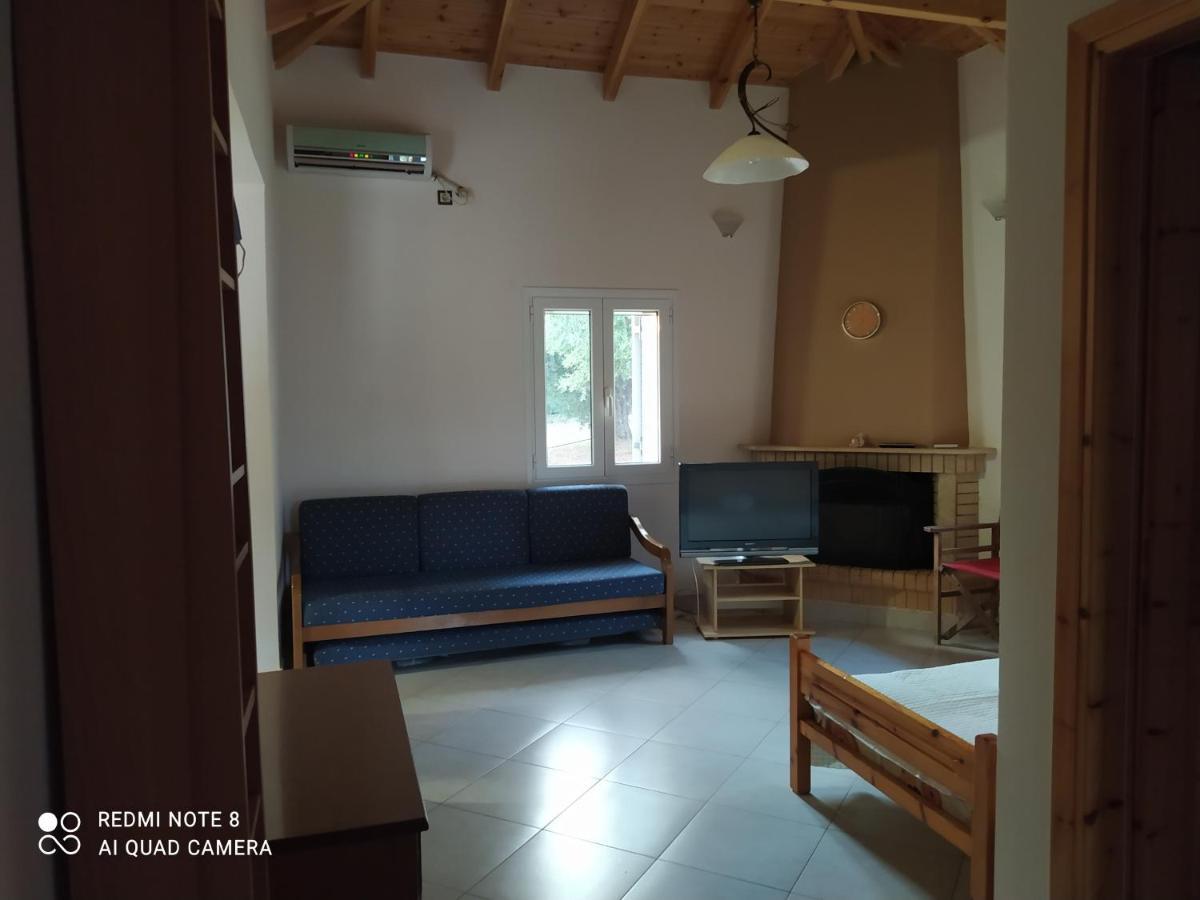 Ozena Countryside Apartment Βρωμονέρι Εξωτερικό φωτογραφία